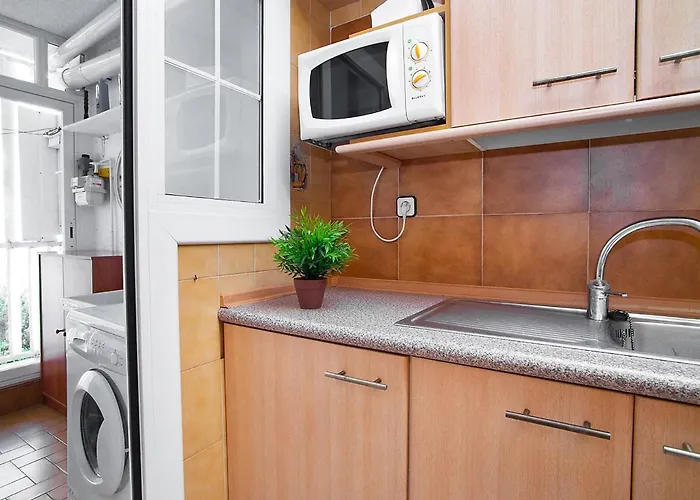 Edificio Blanqueries By Interhome * קאללה