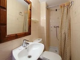 Edificio Blanqueries By Interhome קאללה